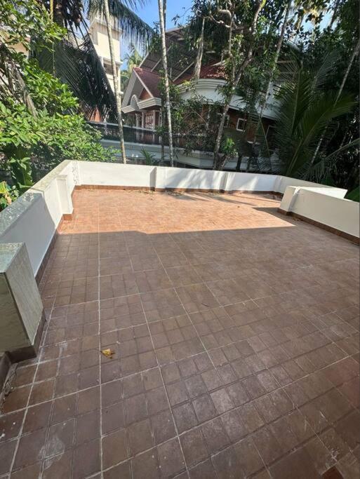 Home At Guruvayur 2 Ac Room,1 Single Bed,Kitchen Exteriér fotografie